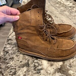 Brown Suede Ankle Boots with Lace-Up Design